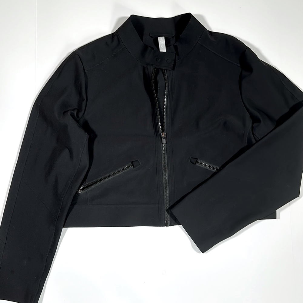 Athleta crop black Luna jacket. Size 16